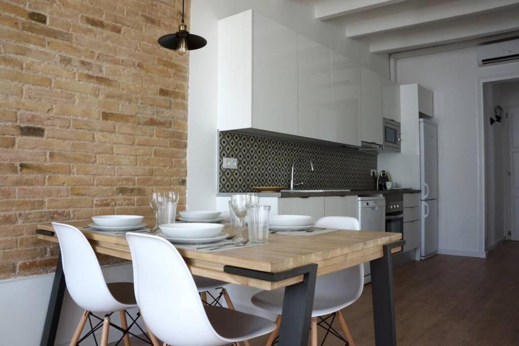 Barcelona Industrial Style Apartment L'Hospitalet de Llobregat Exterior photo
