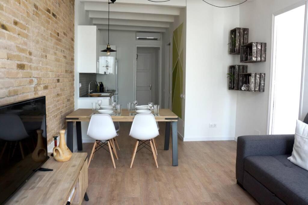 Barcelona Industrial Style Apartment L'Hospitalet de Llobregat Exterior photo